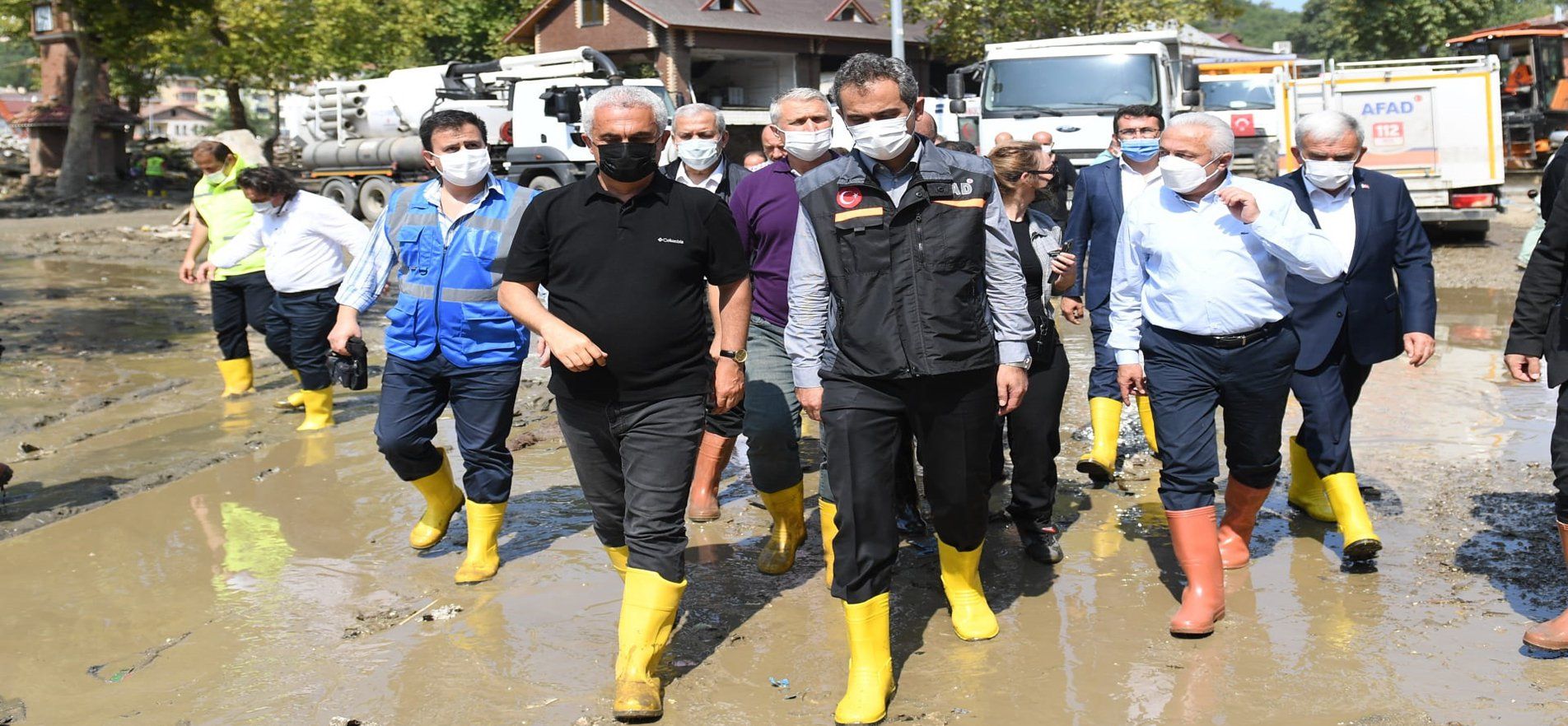 MINISTER ÖZER VISITED FLOOD HIT BOZKURT DISTRICT