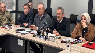 BAKAN ÖZER VE BAKAN ÇAVUŞOĞLU BİLGİLENDİRME TOPLANTISI YAPTI