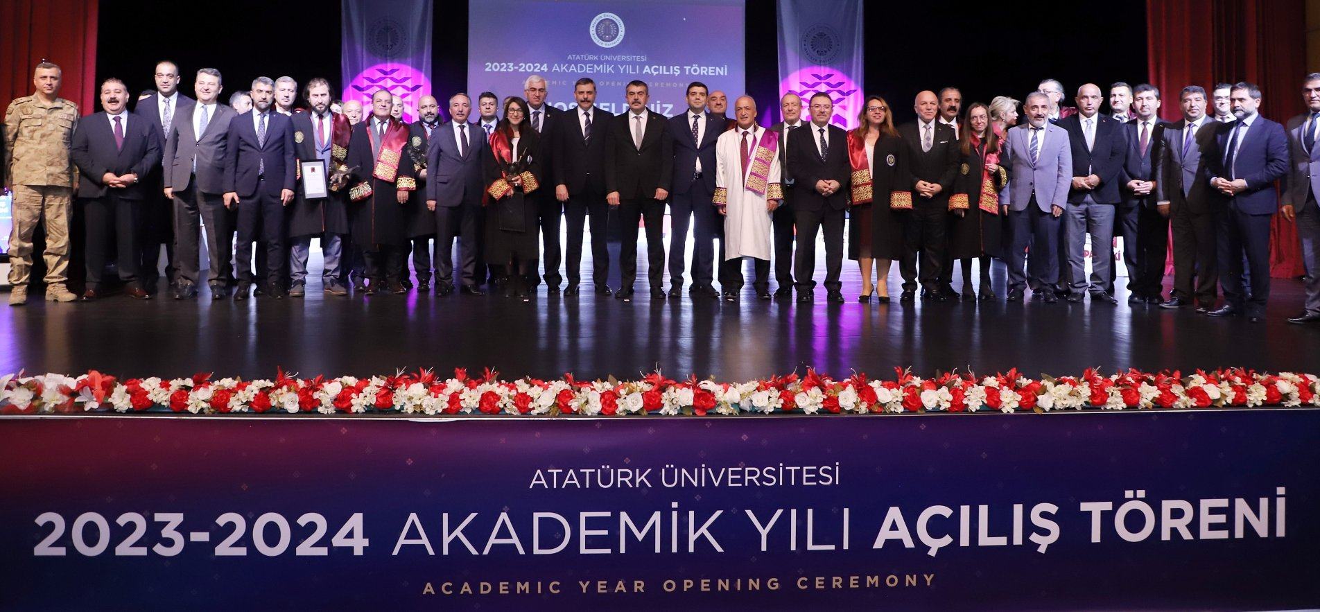 BAKAN TEKİN, ATATÜRK ÜNİVERSİTESİNİN 2023-2024 AKADEMİK YILI AÇILIŞ TÖRENİ'NE KATILDI