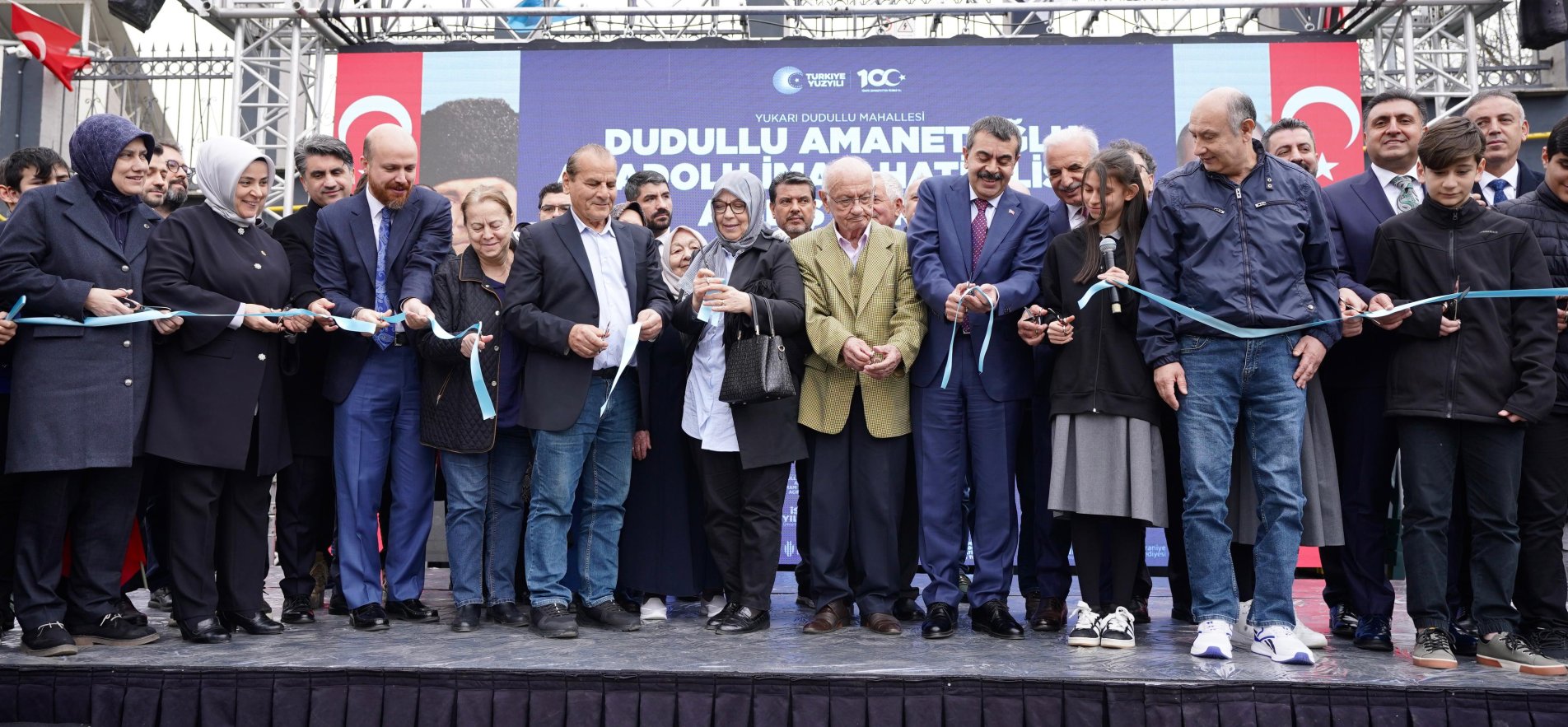 BAKAN YUSUF TEKİN, ÜMRANİYE'DE OKUL AÇILIŞINA KATILDI