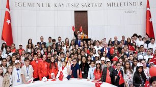 TBMM ÇOCUK ÖZEL OTURUMUNU 6. SINIF ÖĞRENCİSİ AYSİMA ARSLAN YÖNETTİ